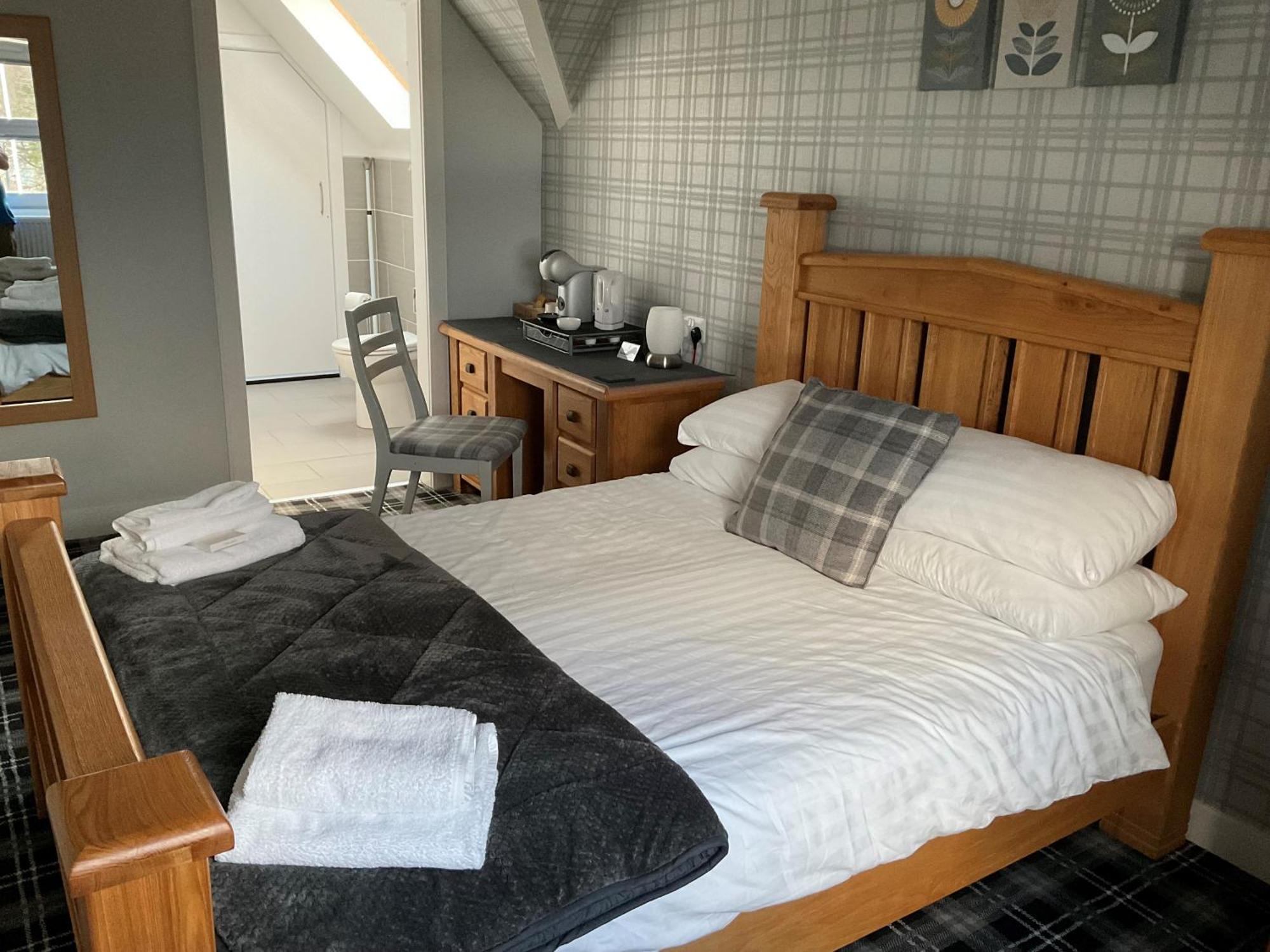 גולספי Glenshee Guest House מראה חיצוני תמונה